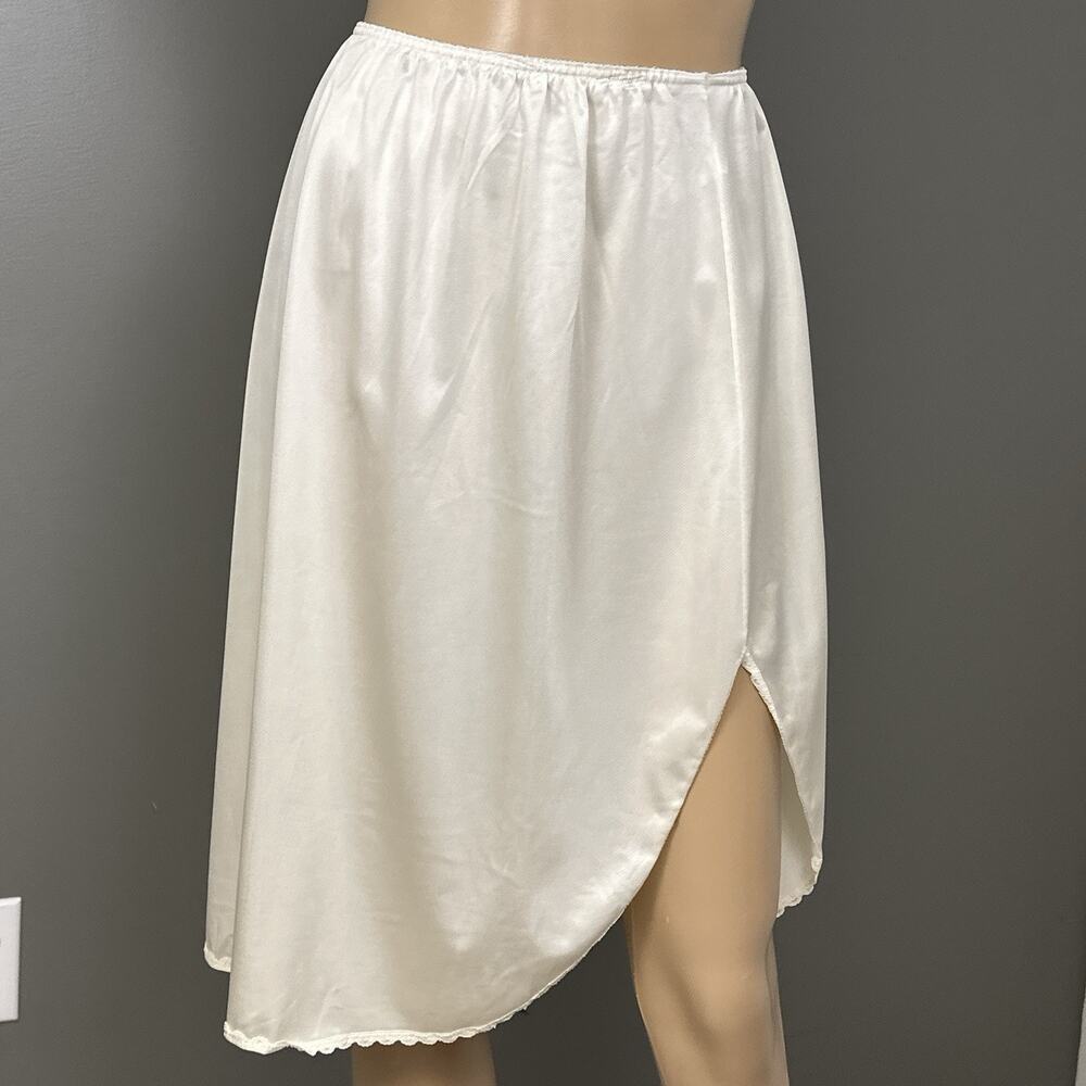 Vintage Warner's Perfect Measure Half Slip Size Large 55308 Off White Slit Nylon